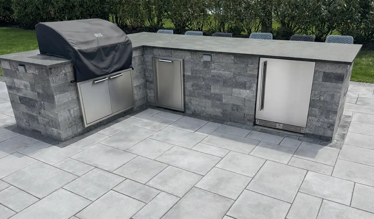 Modern Entertainer’s Kitchen