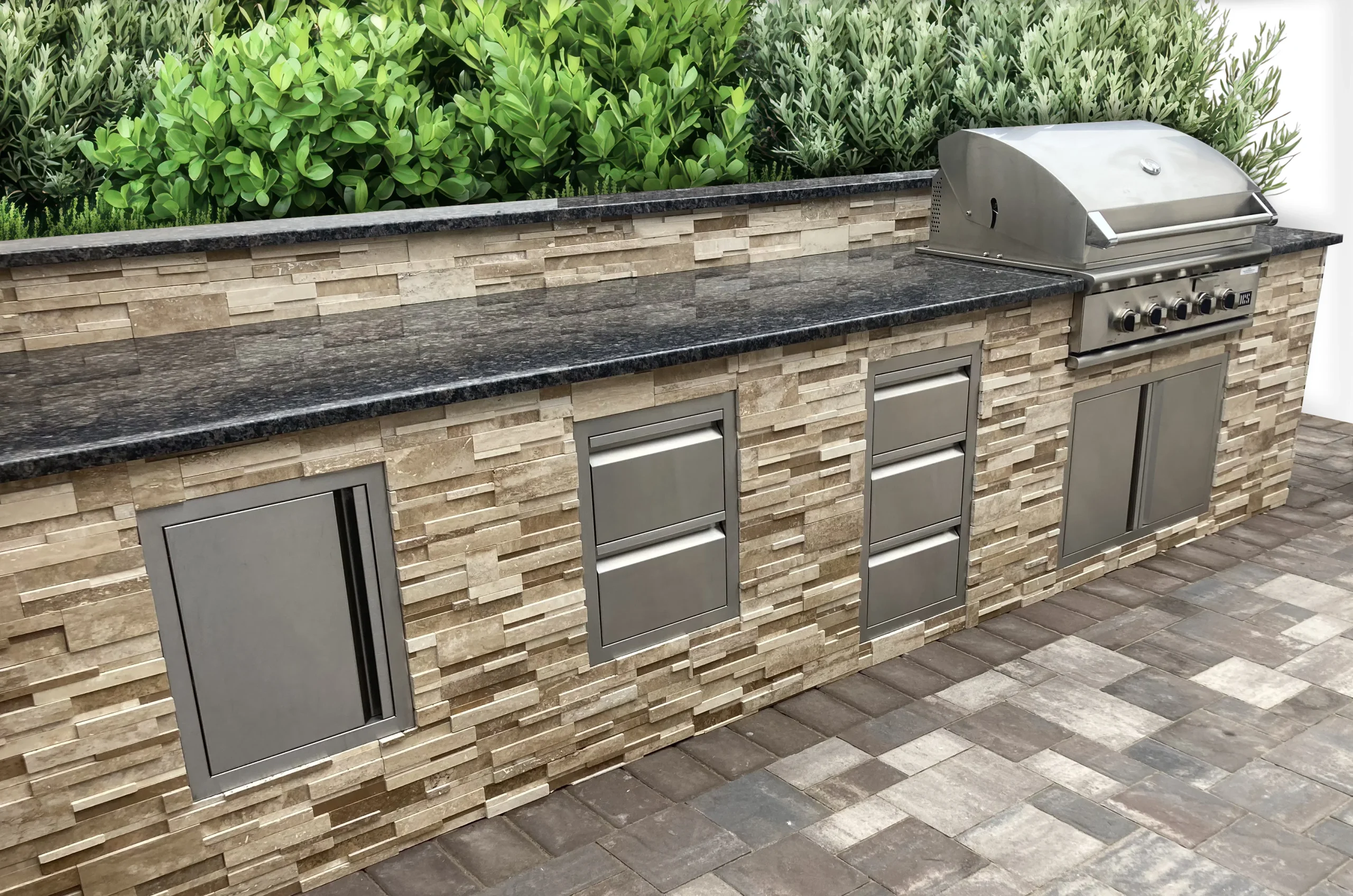 Custom Outdoor Kitchen Installation