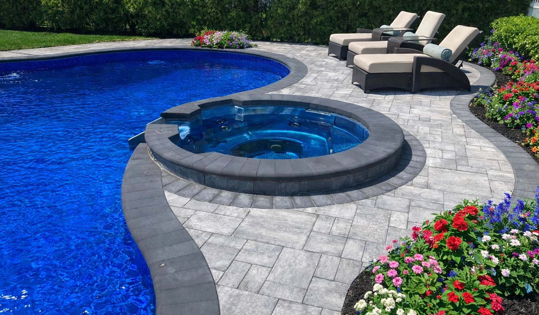Freeform Pool With Integrated Spa